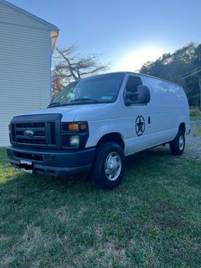 2012 Ford E350 Super Duty Cargo