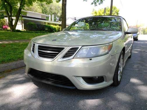 Beige 2008 Saab 9-3 Aero