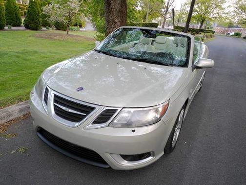 Beige 2008 Saab 9-3 Aero