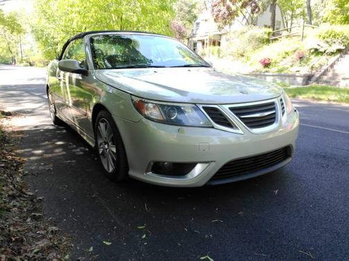 Beige 2008 Saab 9-3 Aero