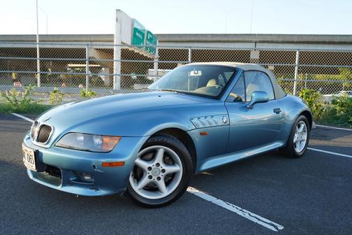 Blue 1998 BMW Z3 2.8 Roadster
