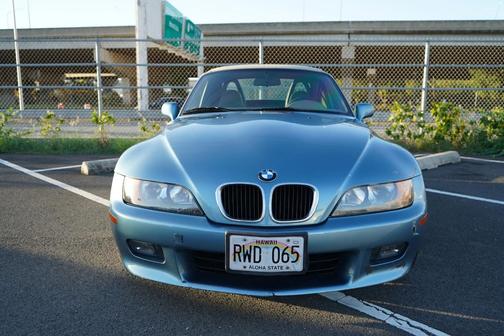 Blue 1998 BMW Z3 2.8 Roadster