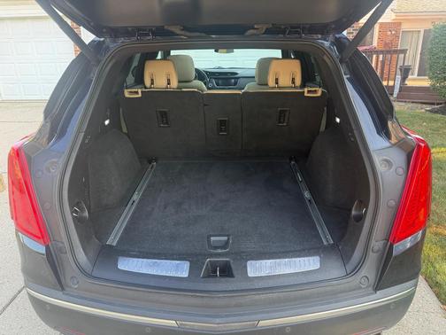 Blue 2017 Cadillac XT5 Luxury
