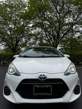 2016 Toyota Prius c Four