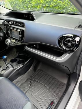 2016 Toyota Prius c Four