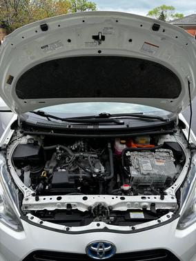 2016 Toyota Prius c Four