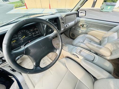 1997 GMC Suburban 2500