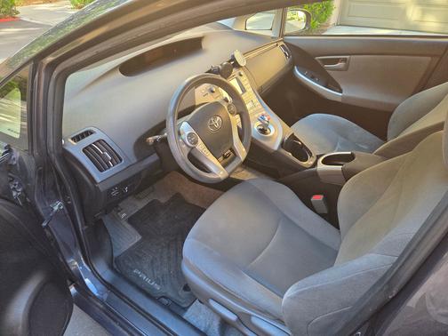 2014 Toyota Prius Five