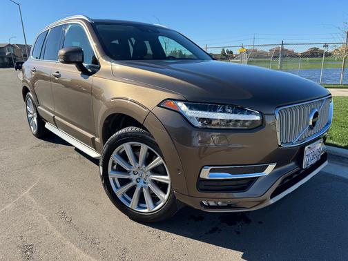 2017 Volvo XC90 T6 Inscription