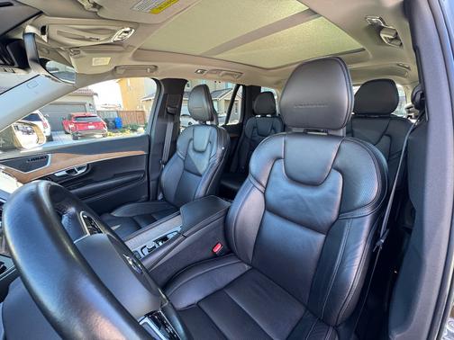 2017 Volvo XC90 T6 Inscription