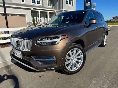 2017 Volvo XC90 T6 Inscription