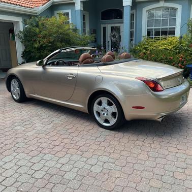 Gold 2004 Lexus SC 430 Base