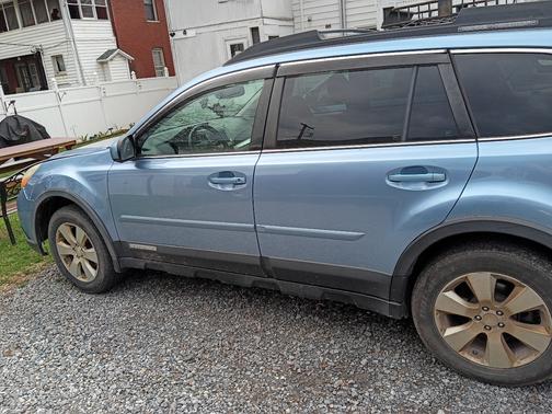 2012 Subaru Outback 2.5i Premium