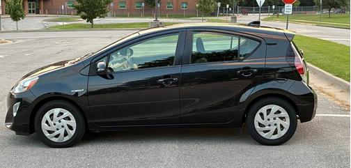 Black 2016 Toyota Prius c One