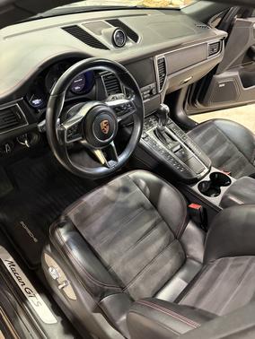 Gray 2018 Porsche Macan Macan GTS