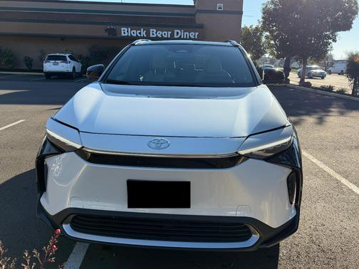 2023 Toyota bZ4X Limited