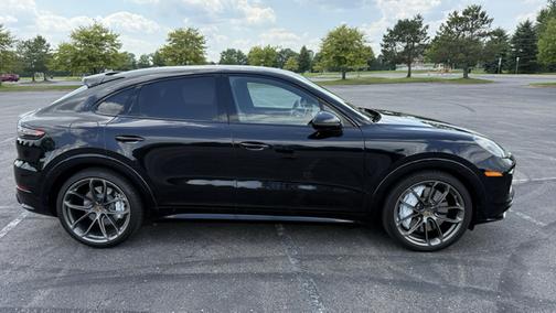 Black 2020 Porsche Cayenne Cayenne Turbo