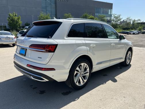 2023 Audi Q7 55 Premium