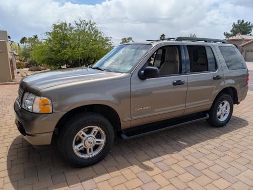 2005 Ford Explorer XLT