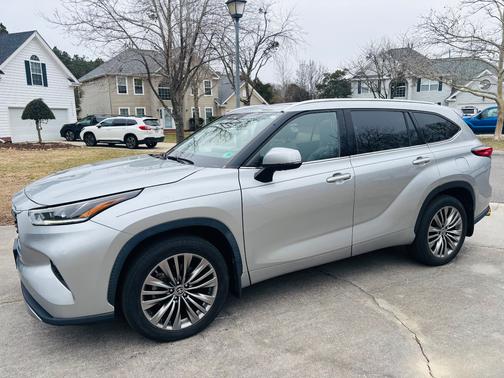 2021 Toyota Highlander Platinum