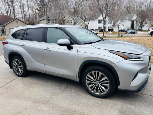 2021 Toyota Highlander Platinum
