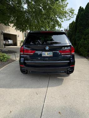 Black 2018 BMW X5 xDrive50i