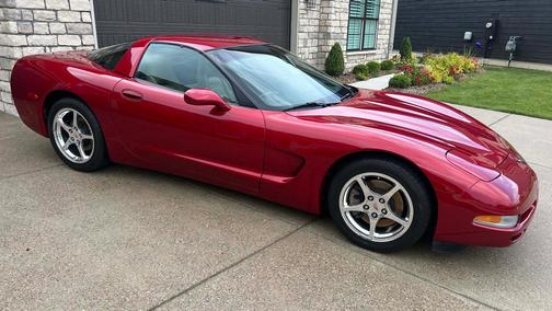 Red 2004 Chevrolet Corvette Base