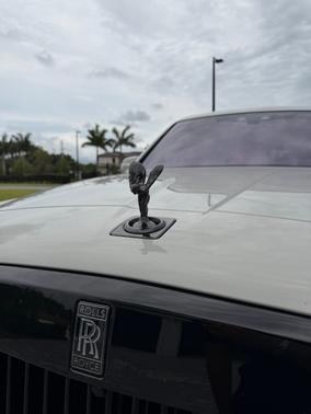 Gray 2022 Rolls-Royce Cullinan Black Badge