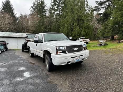2004 Chevrolet Silverado 2500 LS H/D Extended Cab