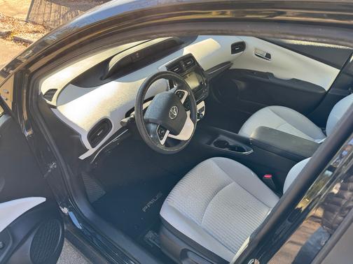 2018 Toyota Prius Two