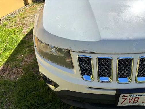 White 2015 Jeep Compass Latitude