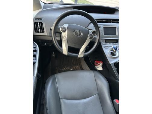 2014 Toyota Prius Five