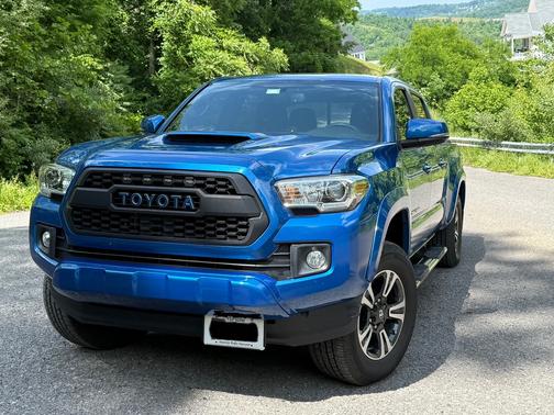 2016 Toyota Tacoma TRD Sport