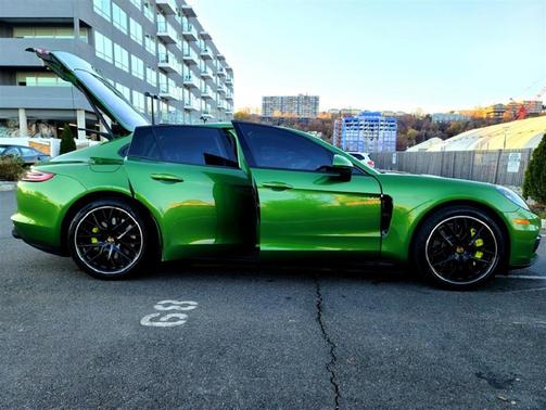 2018 Porsche Panamera Panamera 4 E-Hybrid