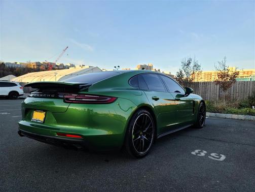 2018 Porsche Panamera Panamera 4 E-Hybrid