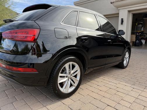 2017 Audi Q3 2.0T Premium Plus