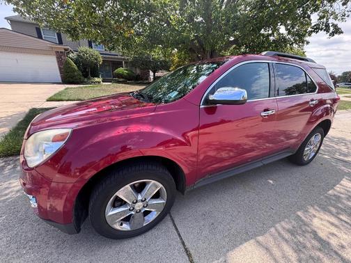 Red 2014 Chevrolet Equinox 2LT