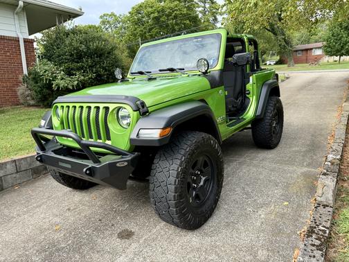 2018 Jeep Wrangler Sport
