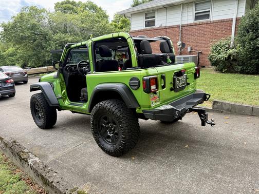 2018 Jeep Wrangler Sport
