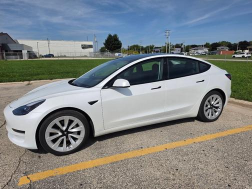 White 2023 Tesla Model 3 Base