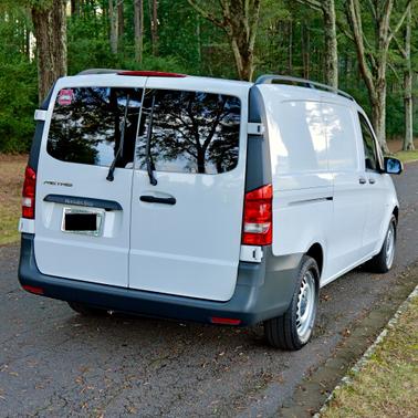 2018 Mercedes-Benz Metris Base
