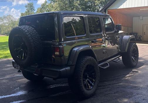 Gray 2022 Jeep Wrangler Unlimited Sahara Altitude