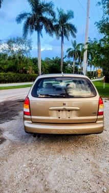 Gold 2000 Saturn LW 2