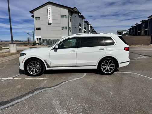White 2020 BMW X7 xDrive40i