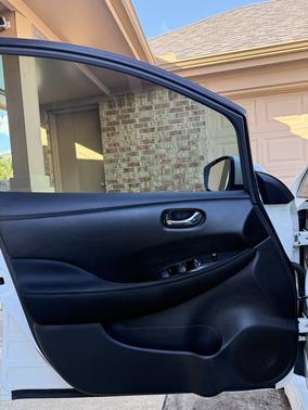 2022 Nissan Leaf SV PLUS