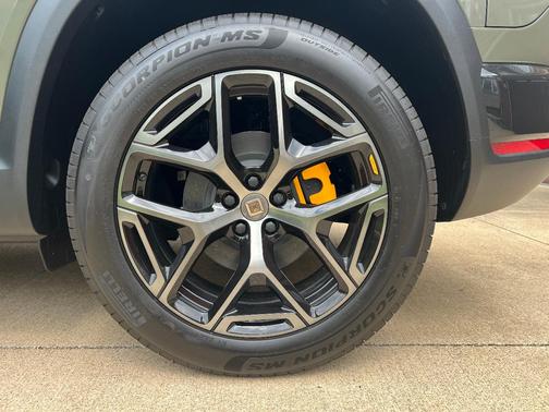 Green 2027 Rivian R2 Performance