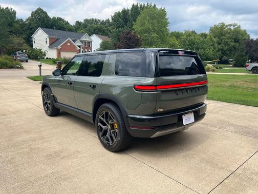 Green 2027 Rivian R2 Performance