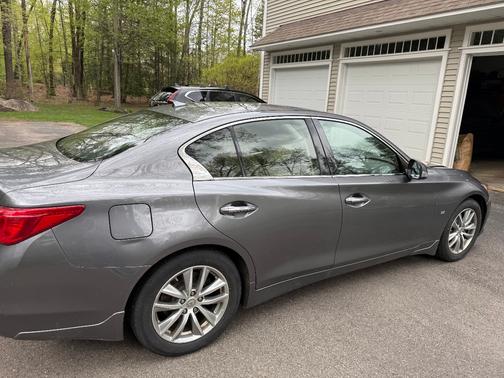 Silver 2015 INFINITI Q50 Premium
