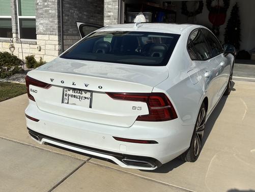 2022 Volvo S60 B5 Inscription