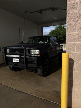 2004 Ford F-250 Lariat Crew Cab Super Duty